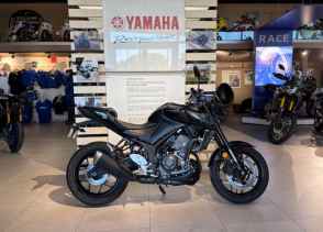 YAMAHA MT-03 2025 MIDNIGHT BLACK DE DIRECTION 91€/MOIS* +DE 450€ D'EQUIPEMENT GTIE 5 ANS - 2025