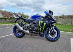 YAMAHA YZF 1000 R1 - 2022