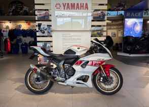 YAMAHA PROMOTION YZF-R7 WORLD GP 60TH ANNIVERSARY 55KW FULL OPTIONS (+de 6000€) GTIE 12 MOIS - 2022