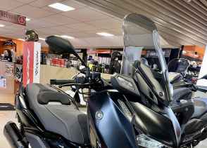 YAMAHA XMAX 300 Tech Max - 2025
