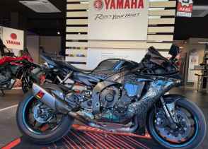 YAMAHA YZF 1000 R1 - 2023