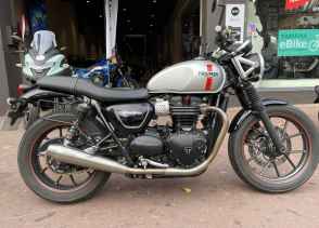 TRIUMPH STREET TWIN  900 - 2016
